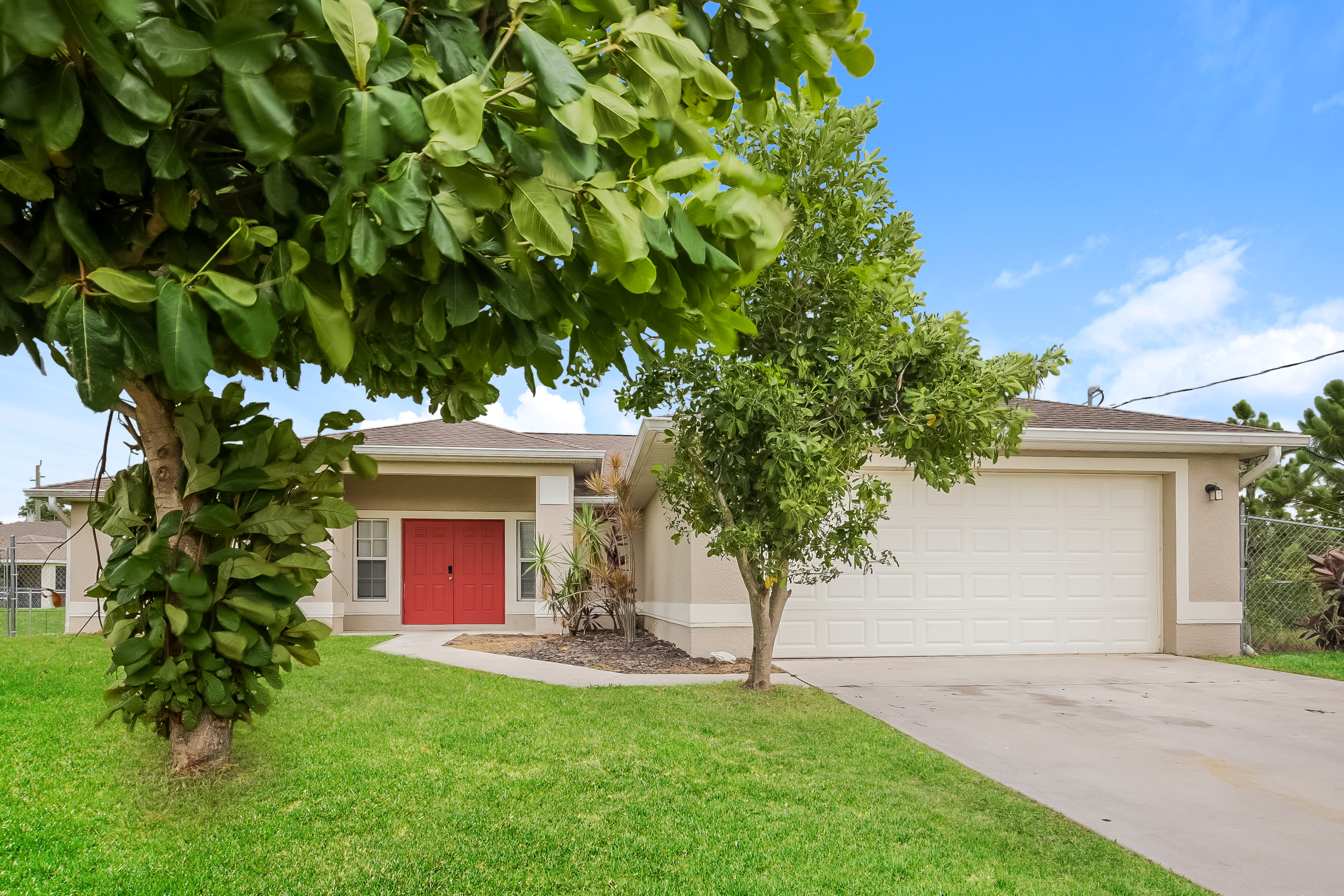 3414 24TH ST W LEHIGH ACRES, FL 33971